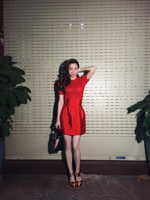 ho ngoc ha khoe vong mot phan cam 1