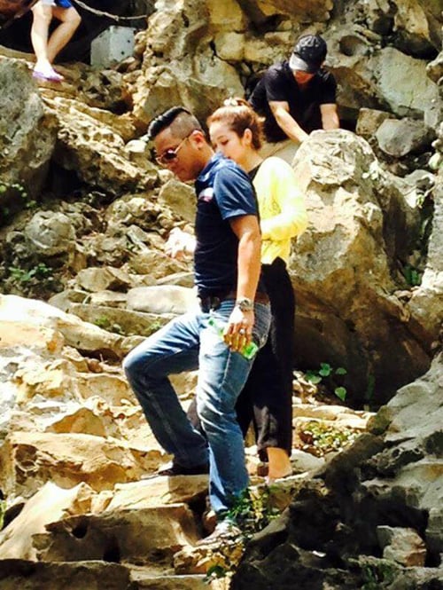Jennifer Pham va chong di chua Thay 7