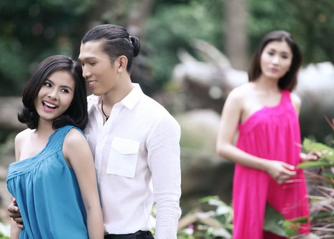 tay-3-phunutoday-vn