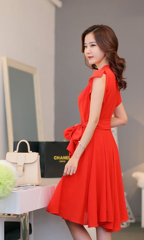Chọn váy mát xoa dịu nắng hè