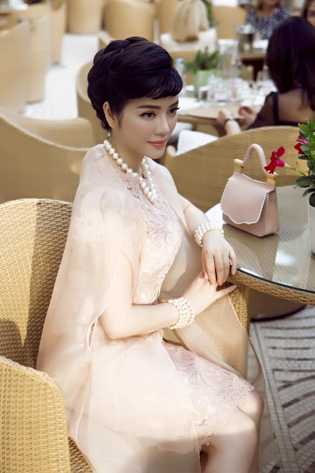 ly nha ky1