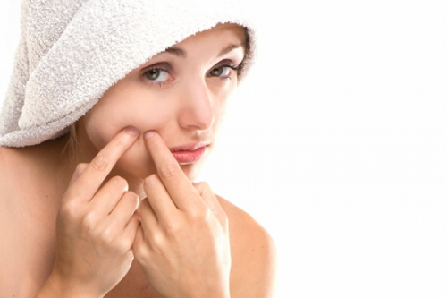 tránh sẹo sau mụn