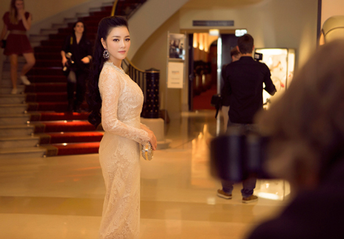 ly nha ky o cannes 6