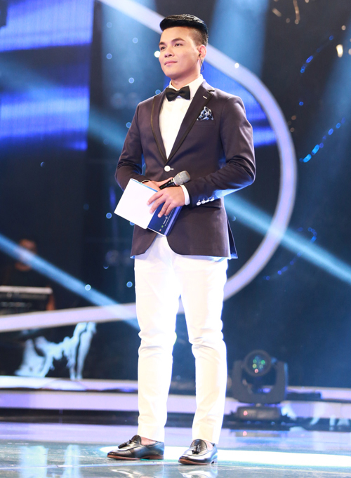 Cô gái mũm mĩm gây bất ngờ tại Vietnam Idol 2015