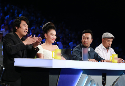 Cô gái mũm mĩm gây bất ngờ tại Vietnam Idol 2015