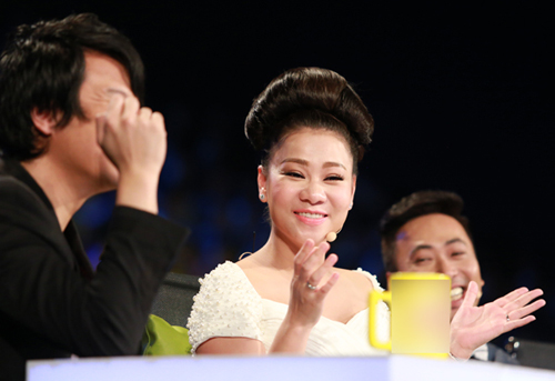 Cô gái mũm mĩm gây bất ngờ tại Vietnam Idol 2015