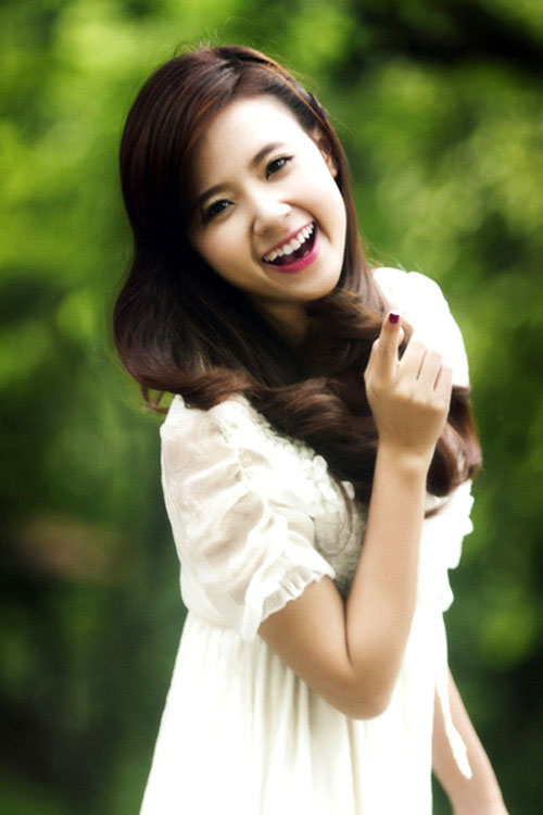 Nhung nguoi dep Viet so huu khuon mat ngay tho nhu thien su