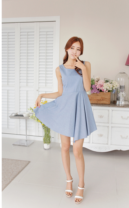 Bí quyết chọn váy xinh cho bạn gái mảnh mai