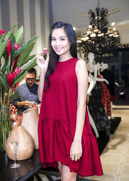 4 kiểu váy hè đẹp và mát mọi cô gái nên mua
