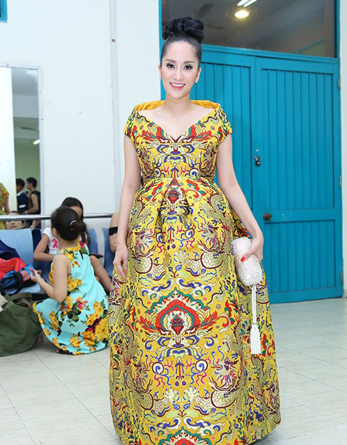 Hoa tiet truyen thong me hoac my nhan Viet