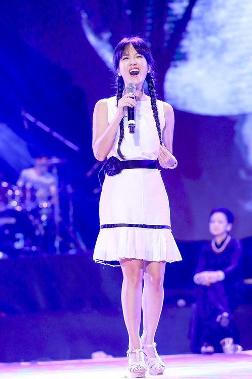 hong nhung xi tin 5