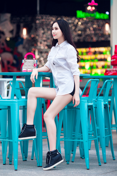 4 set đồ giúp bạn gái đáng yêu hơn