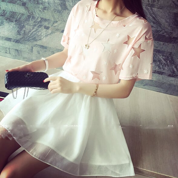 Bạn gái mặc gì trong ngày nóng để thoáng mát không lo mồ hôi