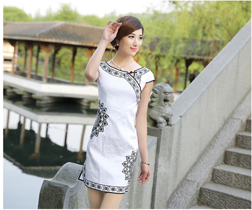 Đầm công sở thanh lịch sang trọng cho quý cô trong mùa hè 2015