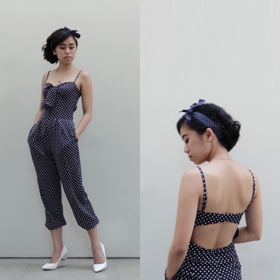 Bạn gái mặc đẹp với họa tiết chấm bi nhỏ xinh