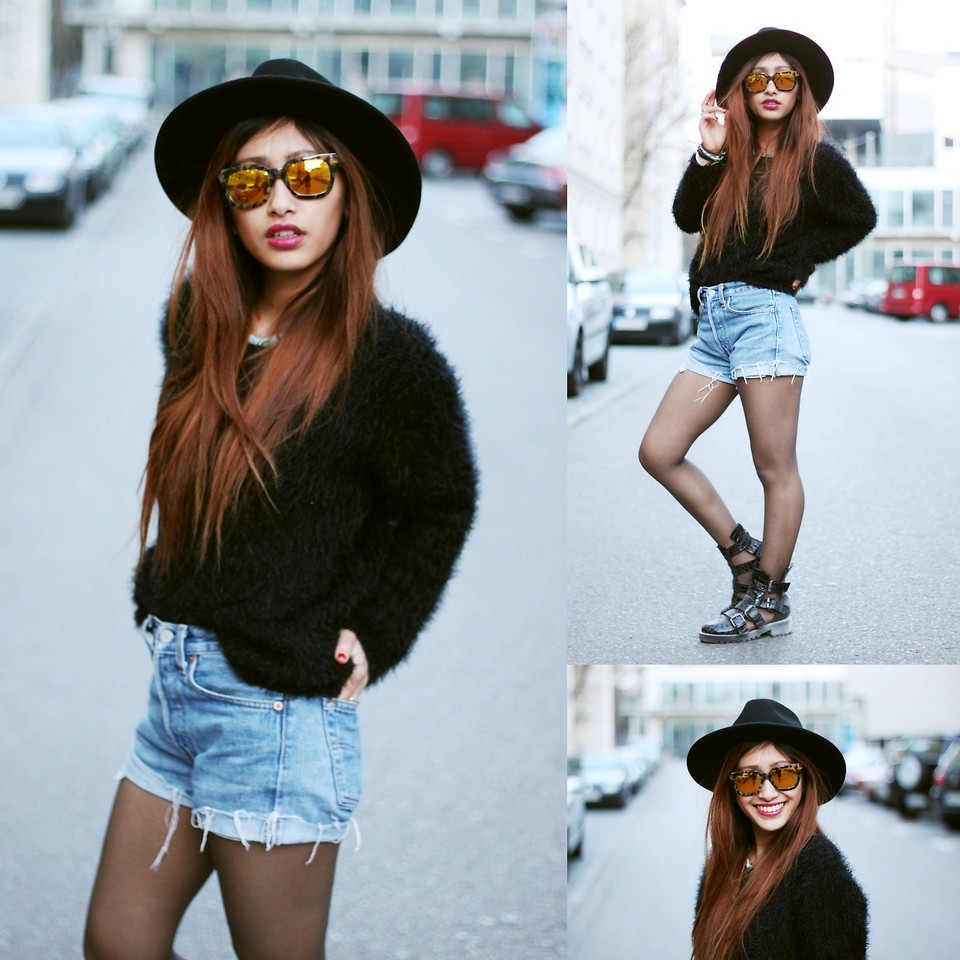 Mùa hè chống nắng cực trendy với kính mặt gương sành điệu