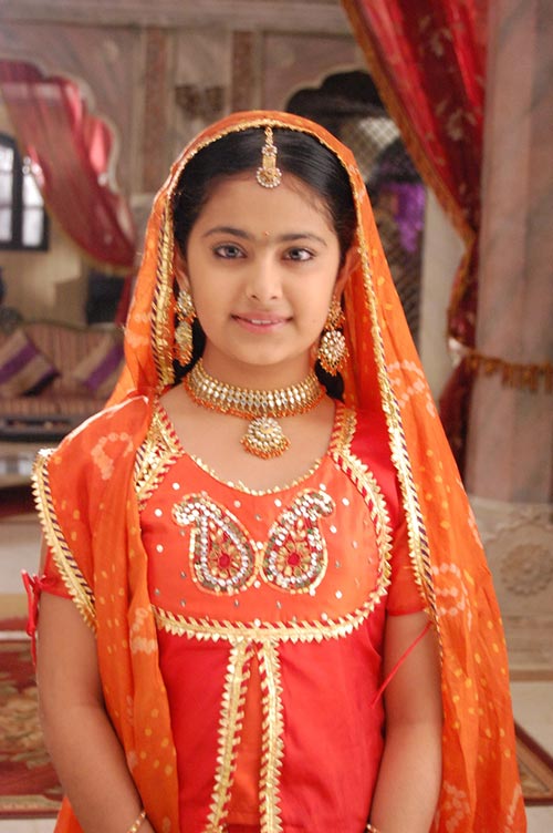Avika Gor rực rỡ Shbet999 com đăng nhập truyền thống trong Cô dâu 8 tuổi