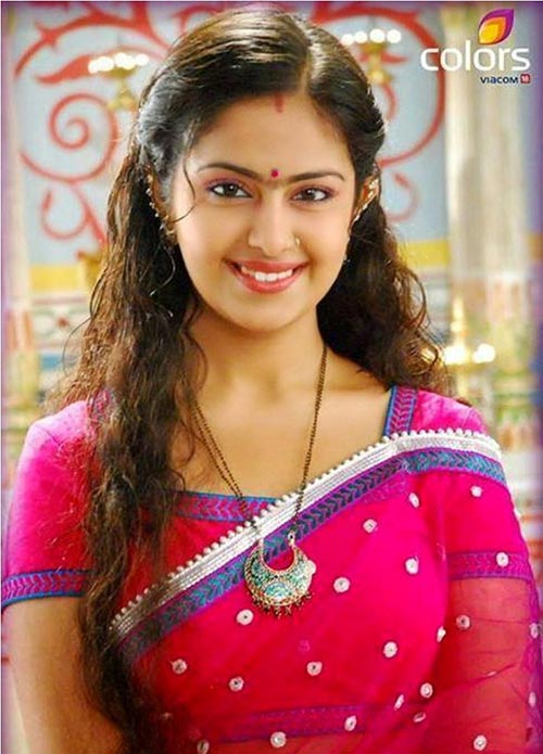 Avika Gor rực rỡ Shbet999 com đăng nhập truyền thống trong Cô dâu 8 tuổi
