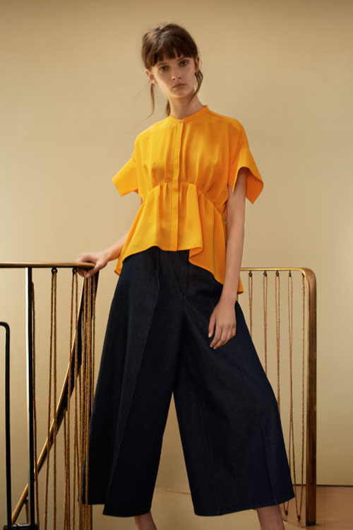Ấn tượng với BST thời trang sành điệu của Victoria Beckham
