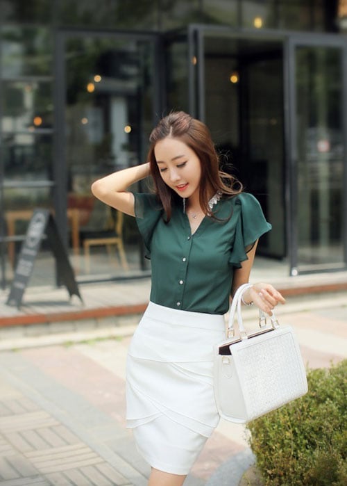 Chân váy bút chì phong cách Hàn trẻ trung cho bạn gái công sở