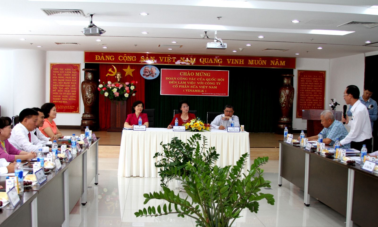 Mô tả ảnh.