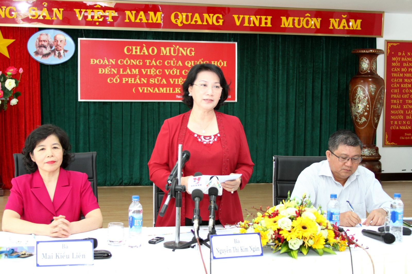 Mô tả ảnh.