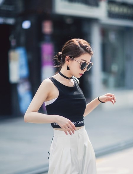 Áo hở eo