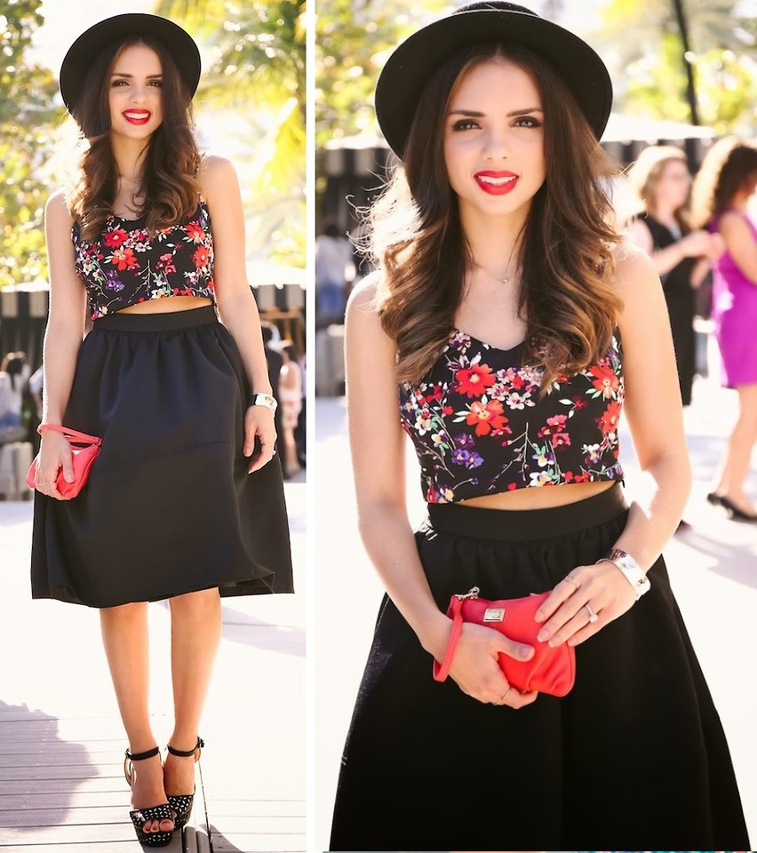 Croptop họa tiết hoa sành điệu cho bạn gái