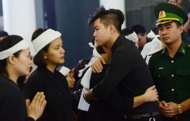 nghệ sĩ việt tiễn đưa nhạc sĩ an thuyên 11