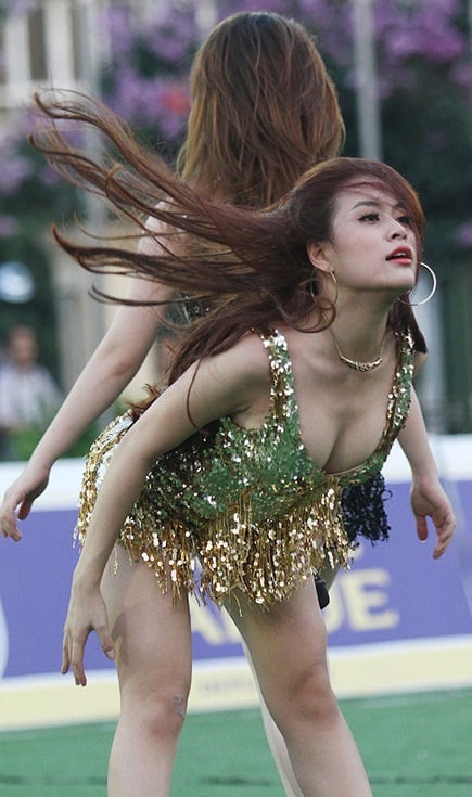 hoang thuy linh9