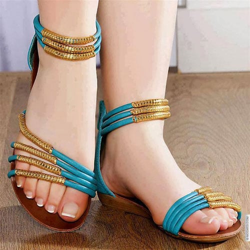 10 kiểu sandal đẹp khiến phái đẹp mê mẩn trong hè này