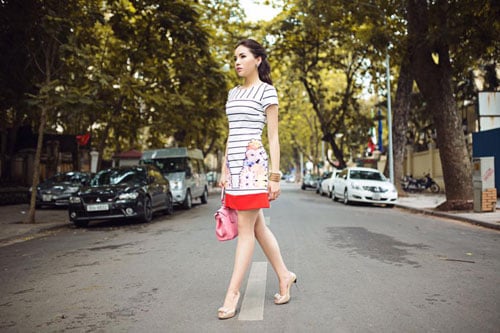 Hoa hậu Kỳ Duyên xuống phố với gu street style sành điệu