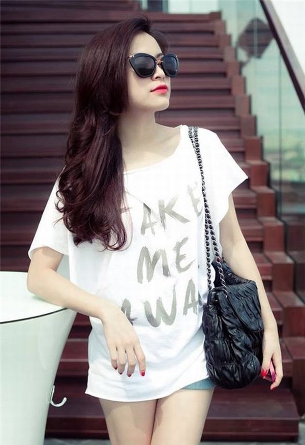 Học lỏm cách mix đồ street style chất lừ như Hoàng Thùy Linh