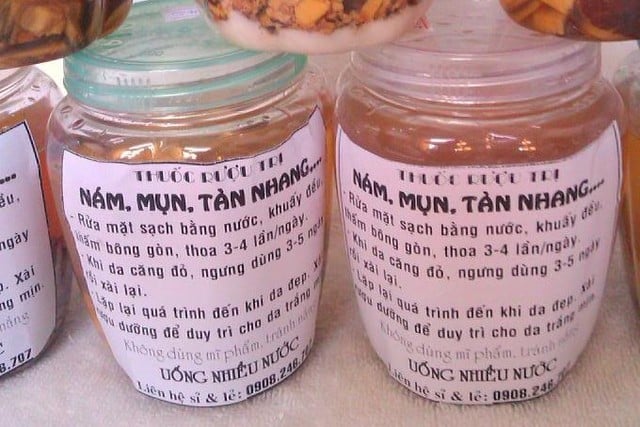 rượu trị mụn 