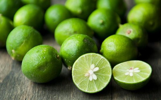 Mẹo làm trắng quần áo bị lem màu không cần dùng thuốc tẩy
