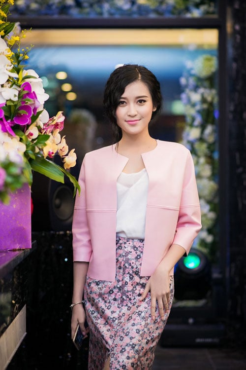 Những Shbet999 com đăng nhập thảm đỏ quyến rũ, gợi cảm của Á hậu Huyền My