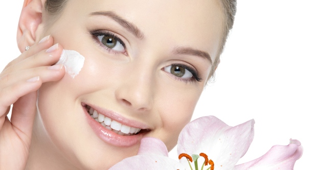 bí quyết làm đẹp khi chuyển mùa 