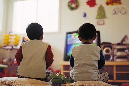 Con chán học tiếng Anh, mẹ phải làm sao?