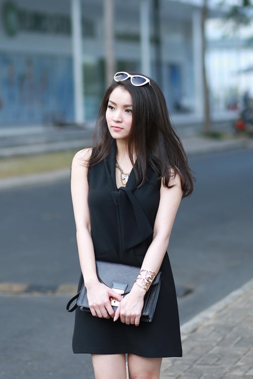 Thủy Top Hotgirl vòng 1 khủng