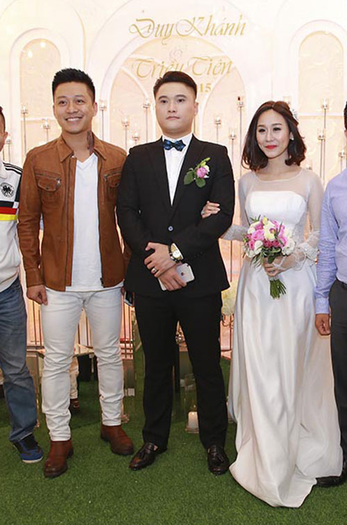 Những hình ảnh đẹp, lãng mạn nhất trong Quatrian shbet hiện đang mở Duy Khánh