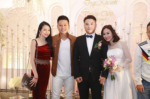 Những hình ảnh đẹp, lãng mạn nhất trong Quatrian shbet hiện đang mở Duy Khánh