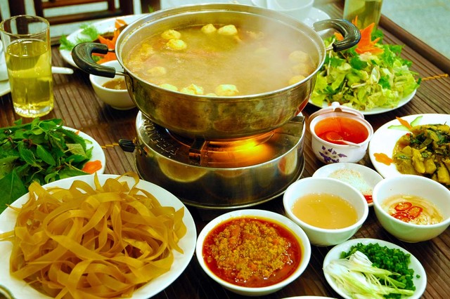 cách nhận biết nước lẩu chứa hóa chất