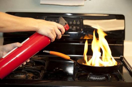 Dụng cụ chữa cháy cần có trong nhà 1