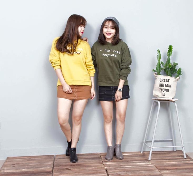 Những combo hoàn hảo cho bạn gái xuống khi gió mùa về