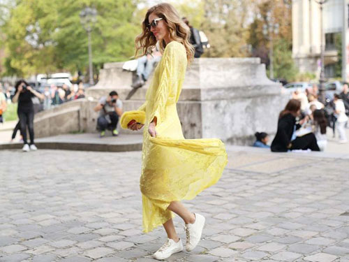 Quay cuồng đủ phong cách khác biệt chỉ với giày sneaker