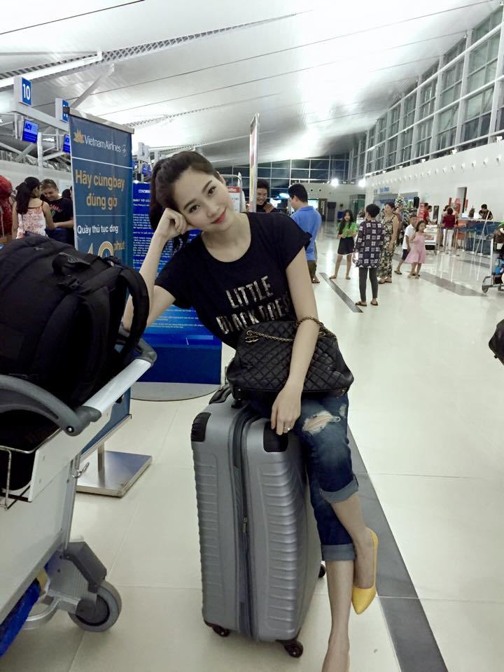 Ngắm gu thời trang thanh lịch của Hoa hậu Đặng Thu Thảo