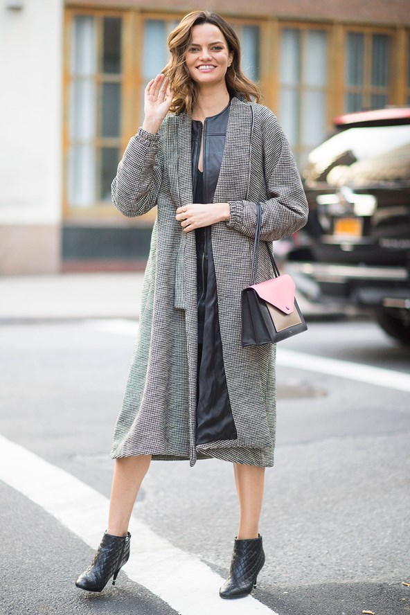 Street style 'chất phát ngất' của thiên thần Victoria's Secret