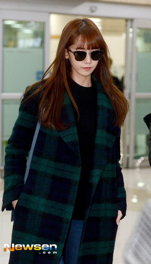 SNSD mách bạn cách mix đồ cùng trench coat