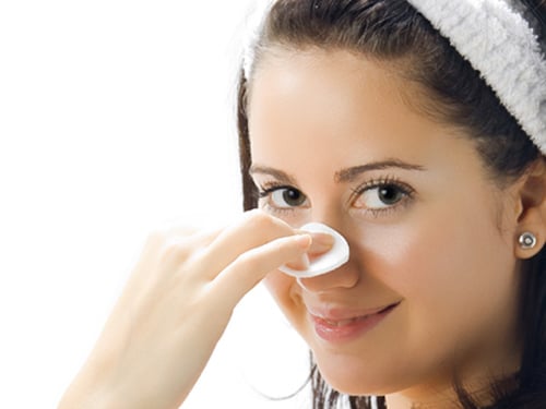 kiểm soát lượng dầu trên da