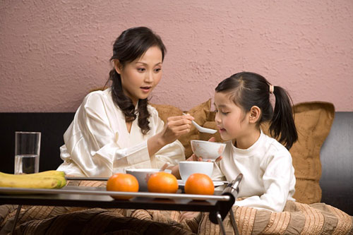 sai lầm khi ăn dáng khiến con kém thông minh